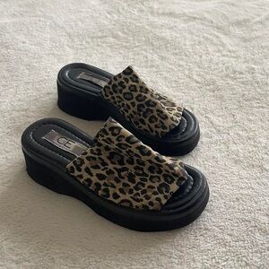 Cheetah print chunky platform sandals size 7 y2k vintage